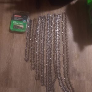 Chainsaw chains